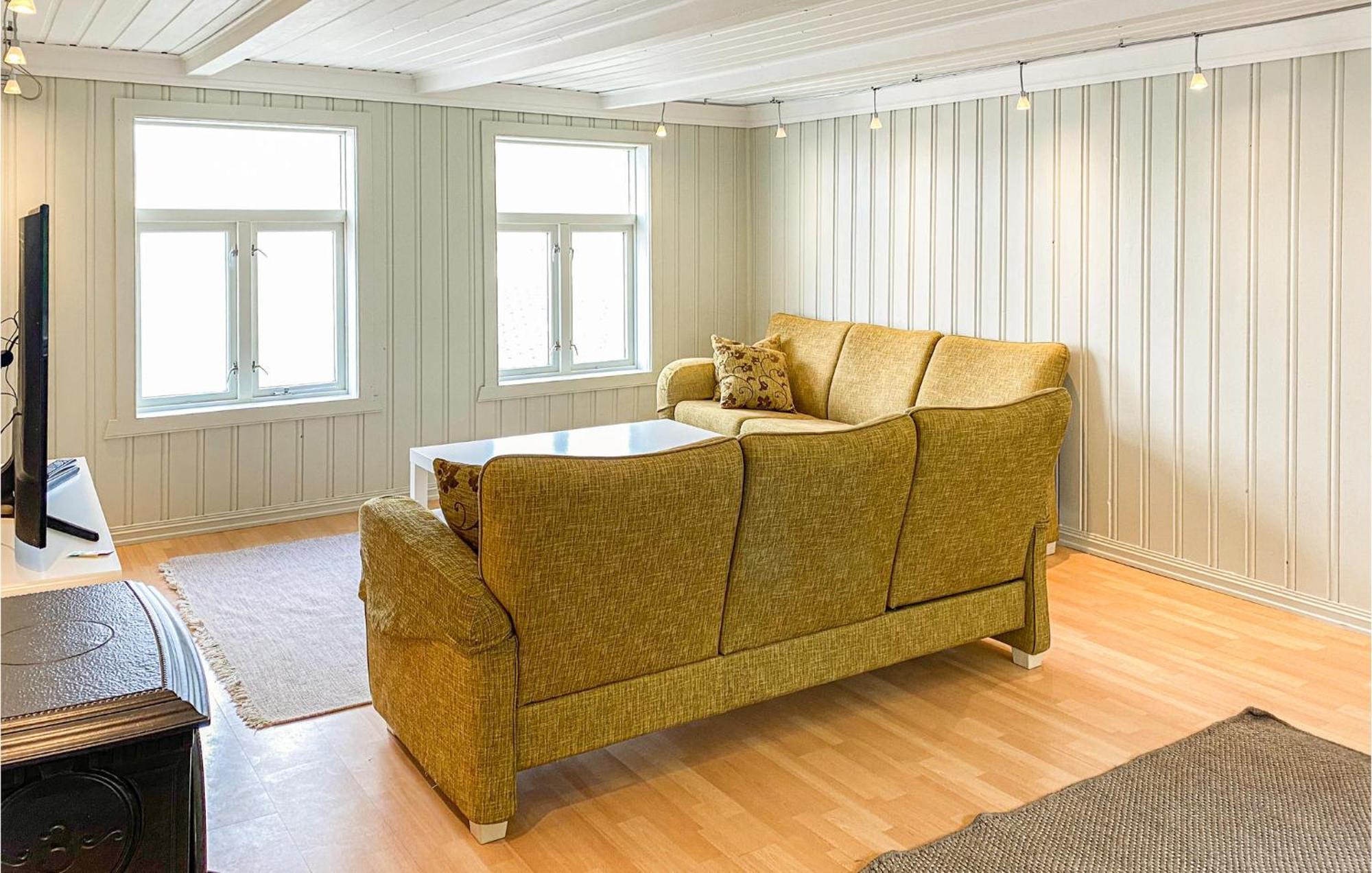 Awesome Home In Kristiansund With House Sea View Kültér fotó