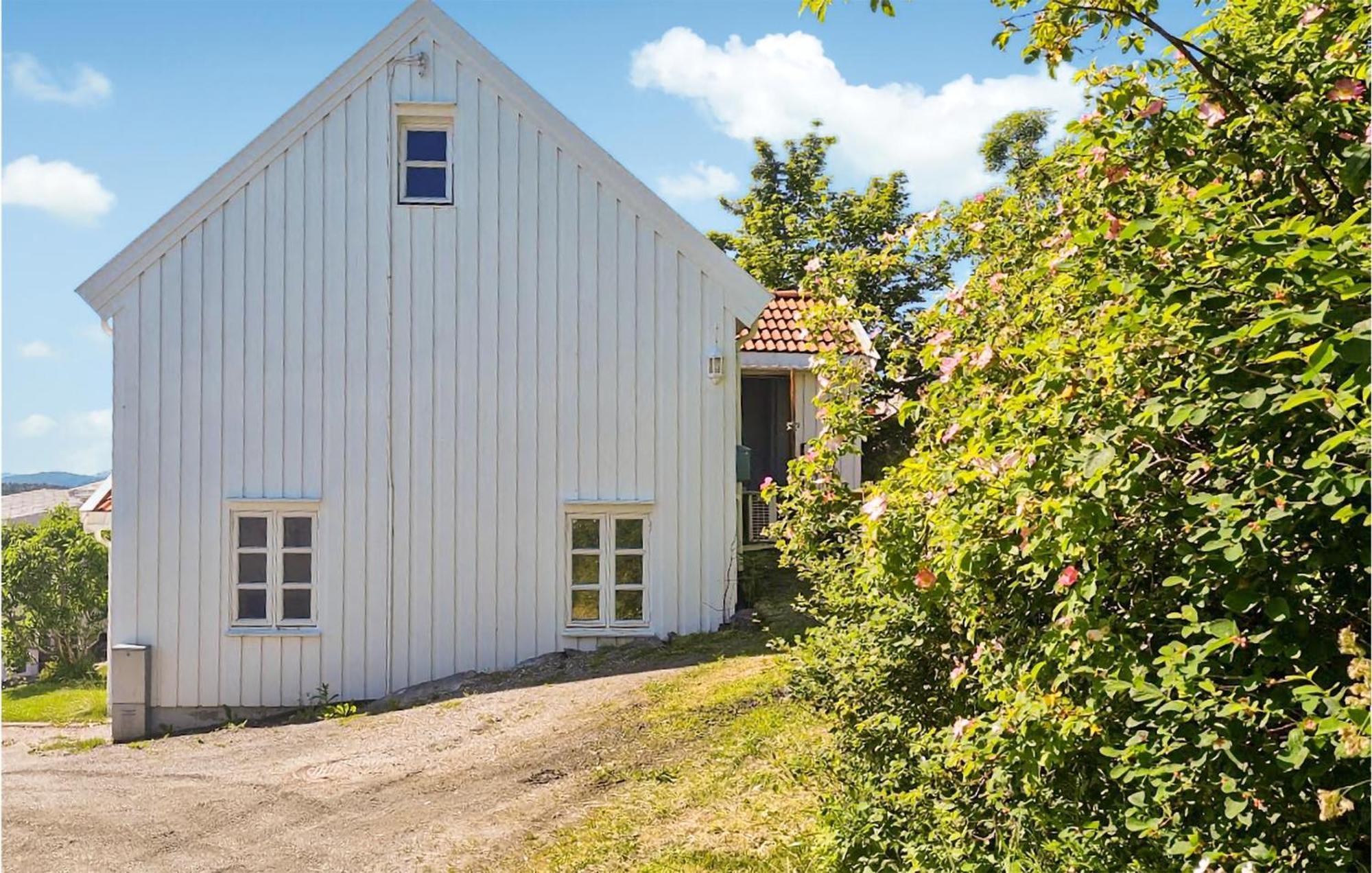 Awesome Home In Kristiansund With House Sea View Kültér fotó